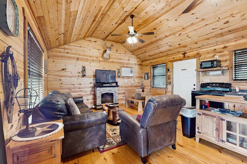 River's SkyView Lodge