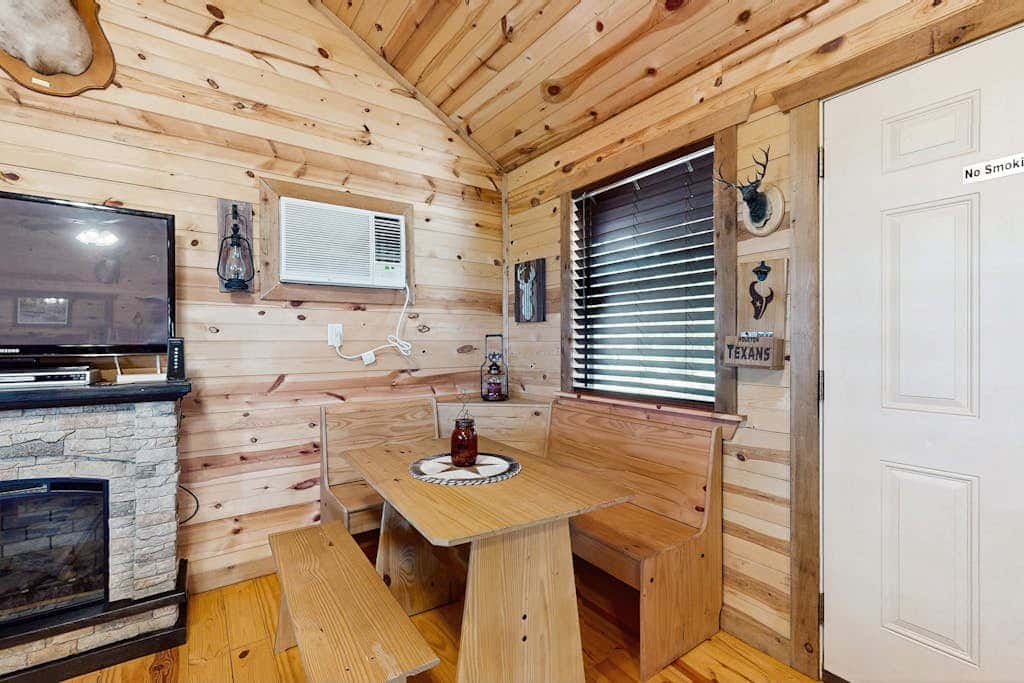 River's SkyView Lodge
