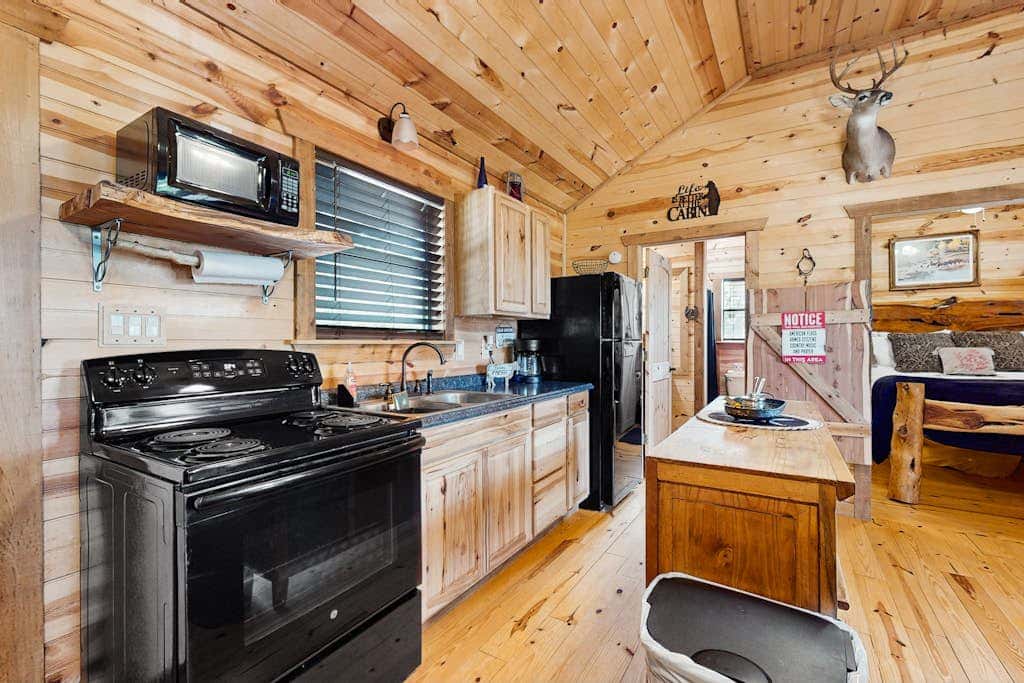 River's SkyView Lodge