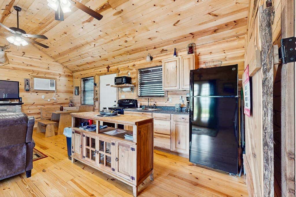 River's SkyView Lodge