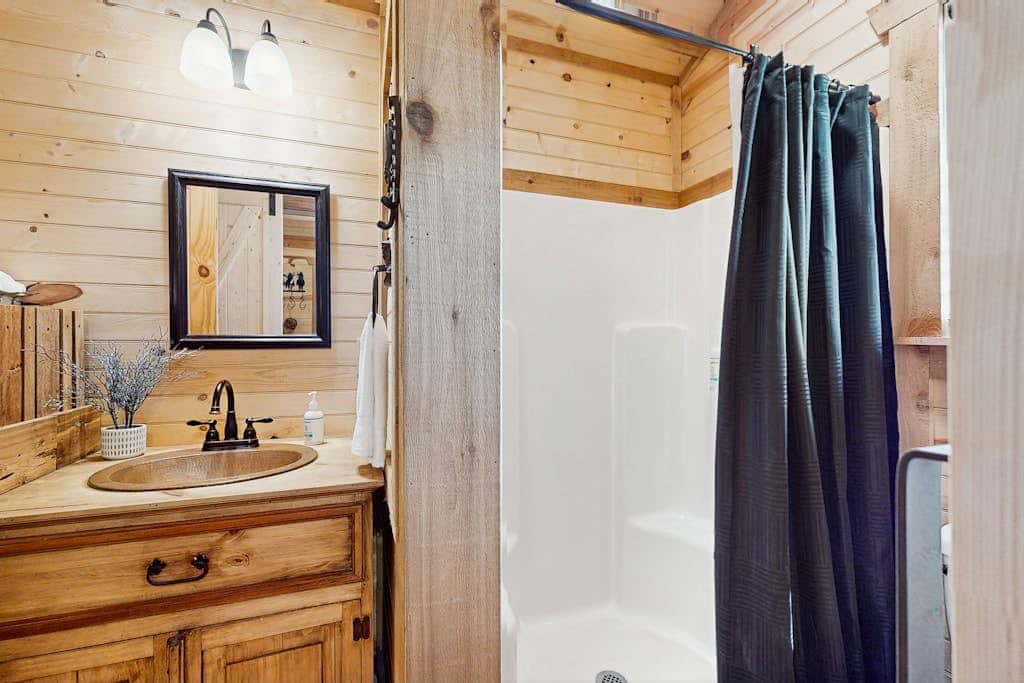 River's SkyView Lodge
