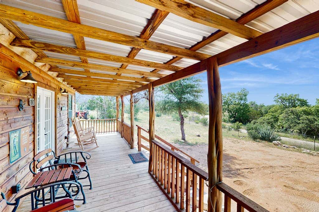 River's SkyView Lodge