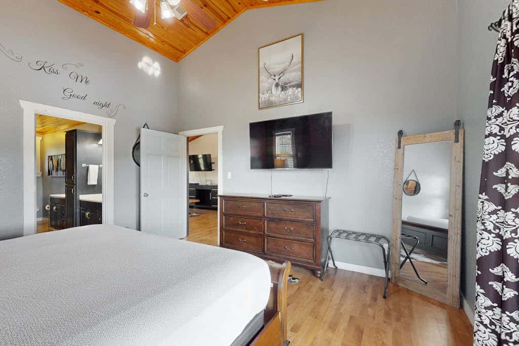 Headquarters Hideaway