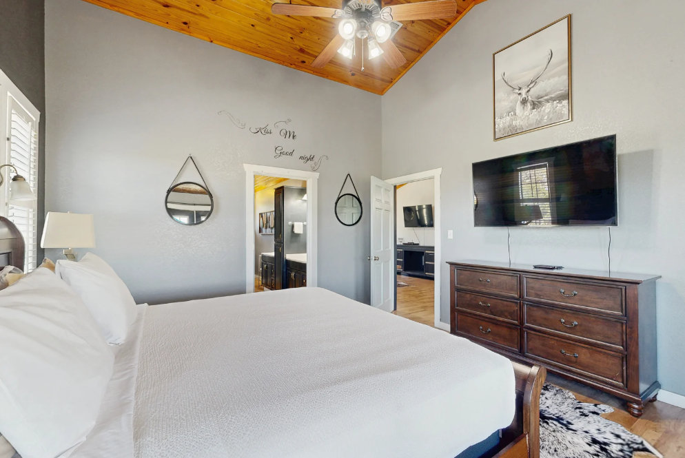 Headquarters Hideaway