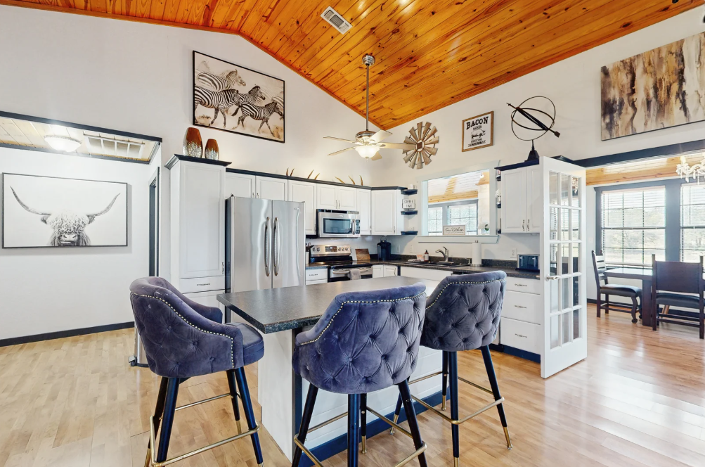 Headquarters Hideaway