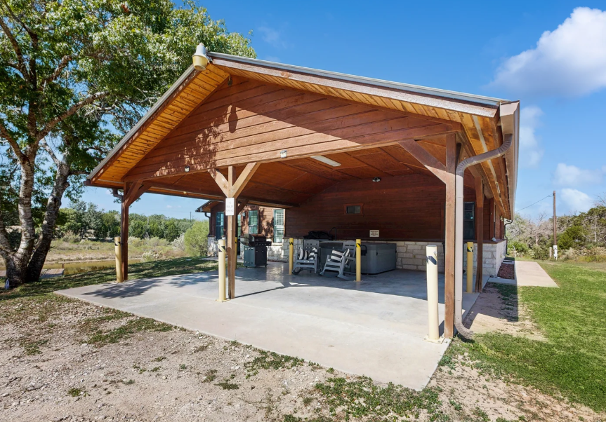 Headquarters Hideaway