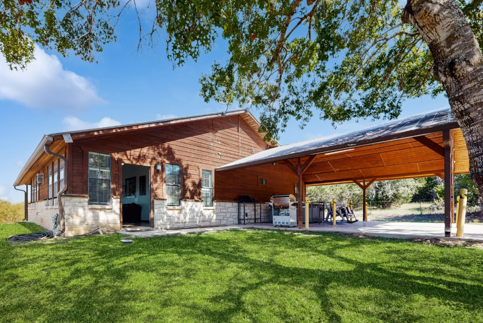 Headquarters Hideaway