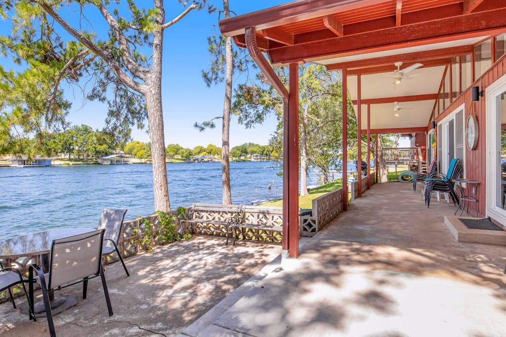 Beckers Point Lake Houses