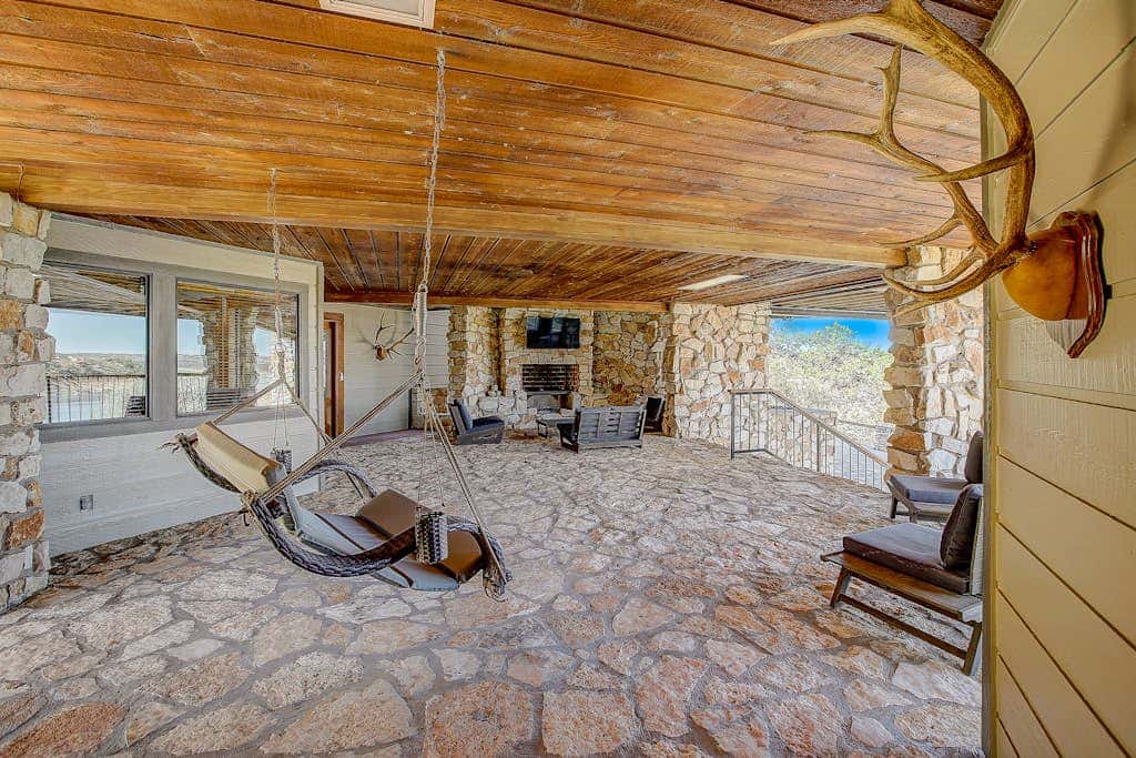 Stone Lodge