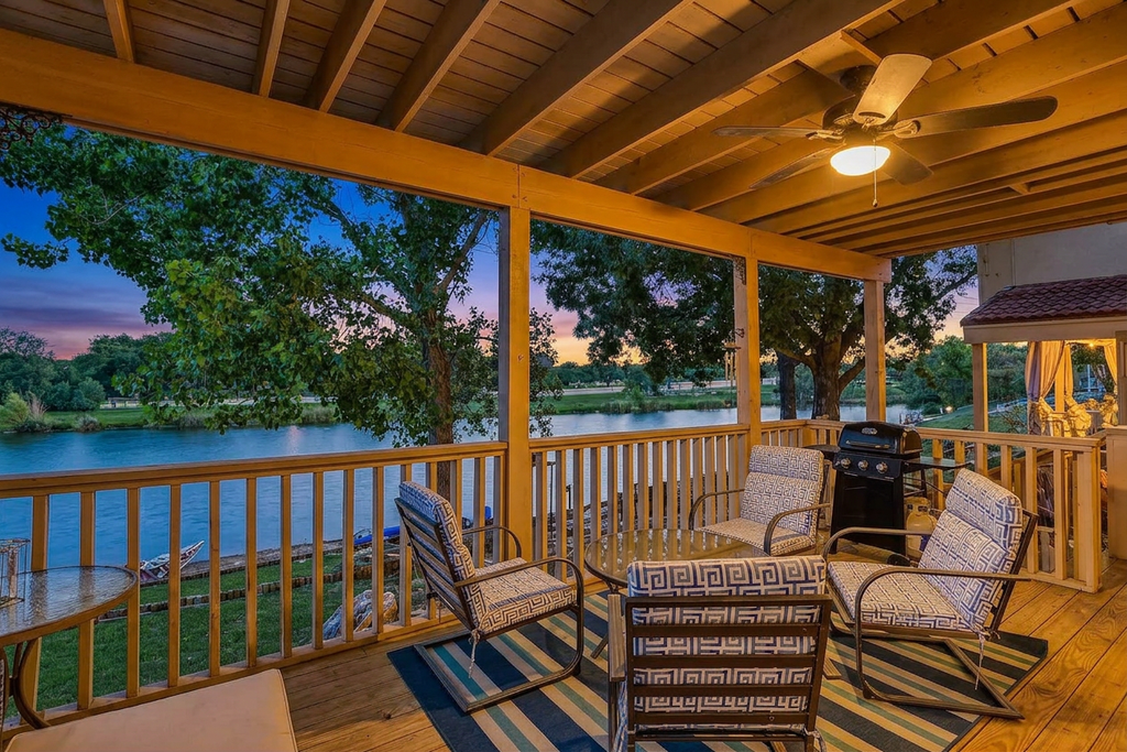 Peaceful Waterside Retreat | Kayak + Patio | Near Lake LBJ | Pet Friendly