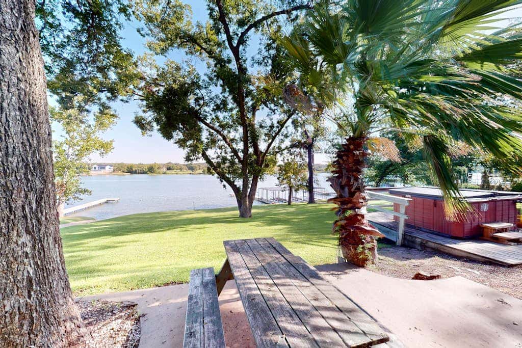 Sunny Days Lake Retreat - Main Home