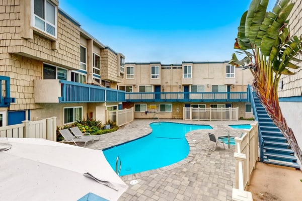 Contemporary Condo | Mountain Views & Balcony | 1 Block to Beach