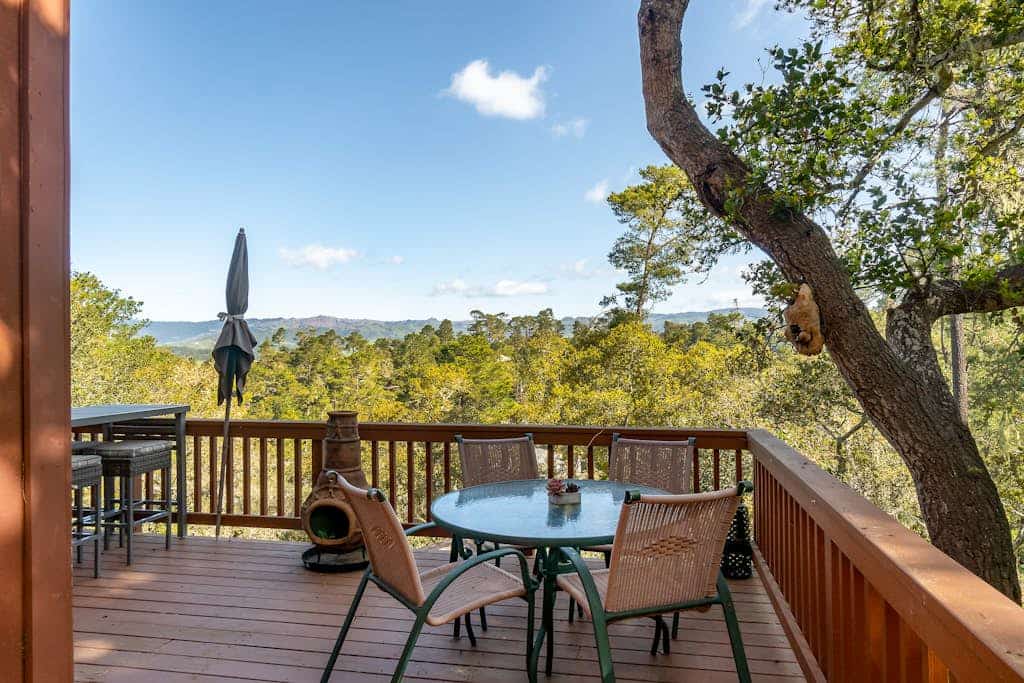 The Silver Lady | Retro-Chic Retreat w/ Huge Mountain-View Deck | Near Beach