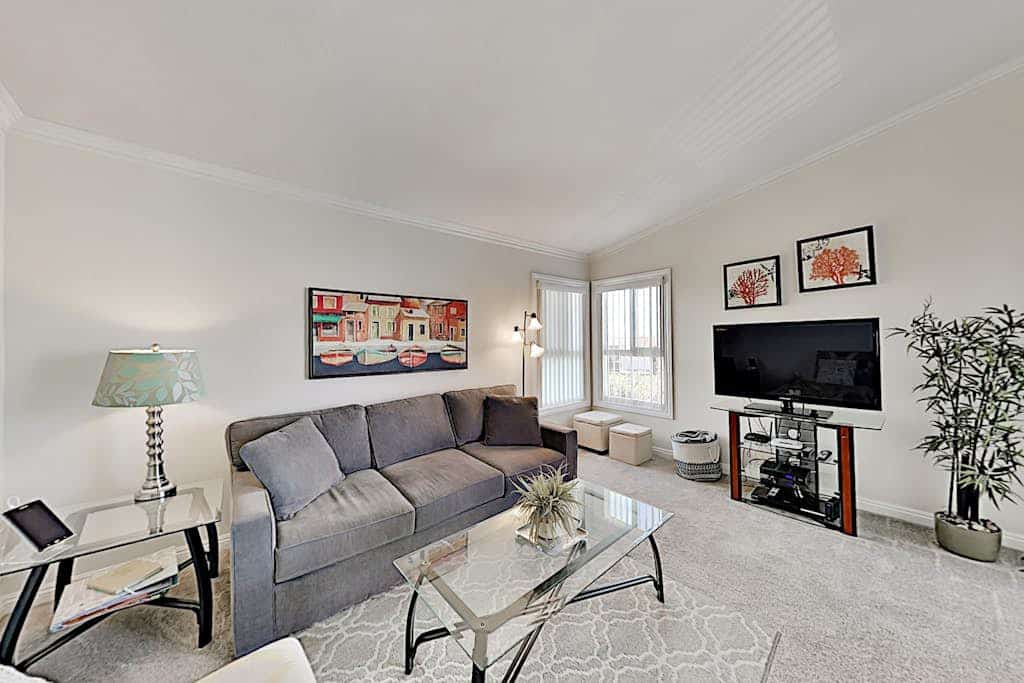 Monarch Vista: Updated Ocean-View Gem | Heated Pool & Spa, Walk Everywhere