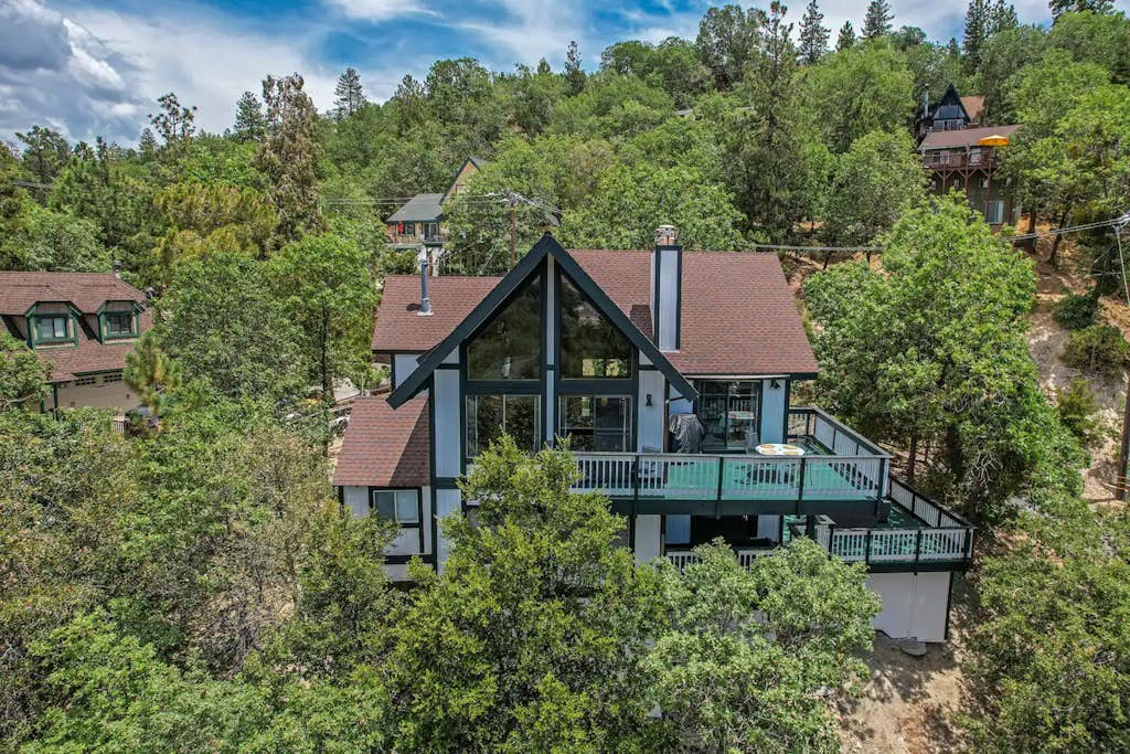 Jackalope Lodge