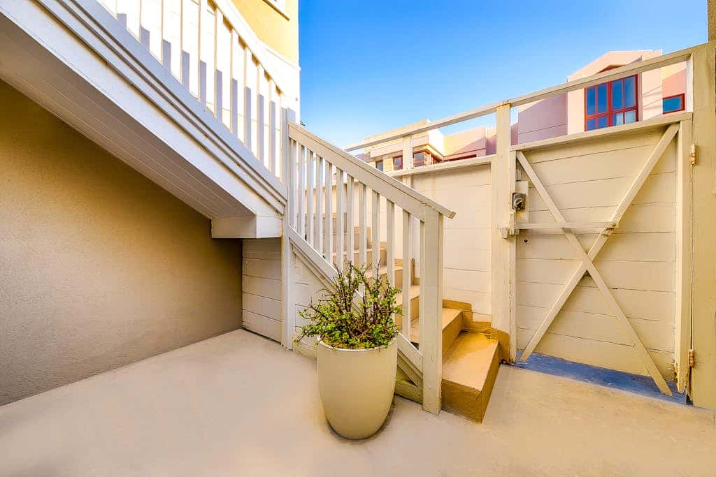 Seascape Compound