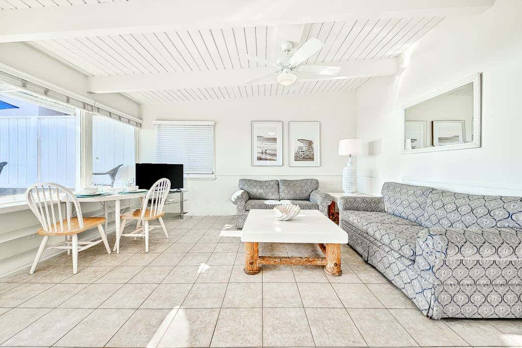 Seascape Compound
