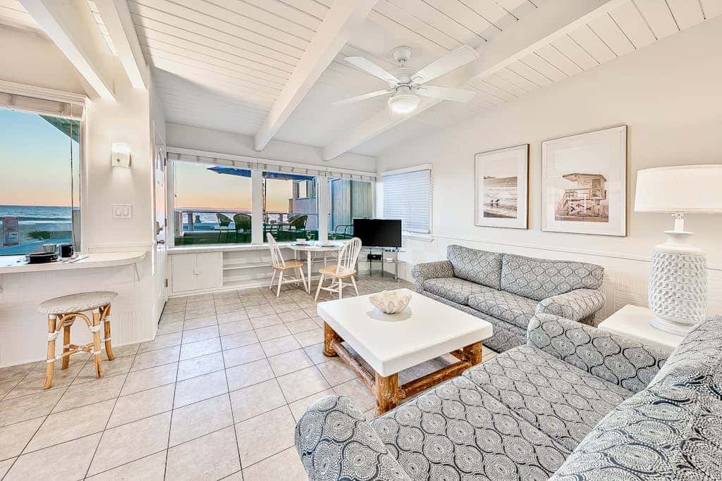 Seascape Compound