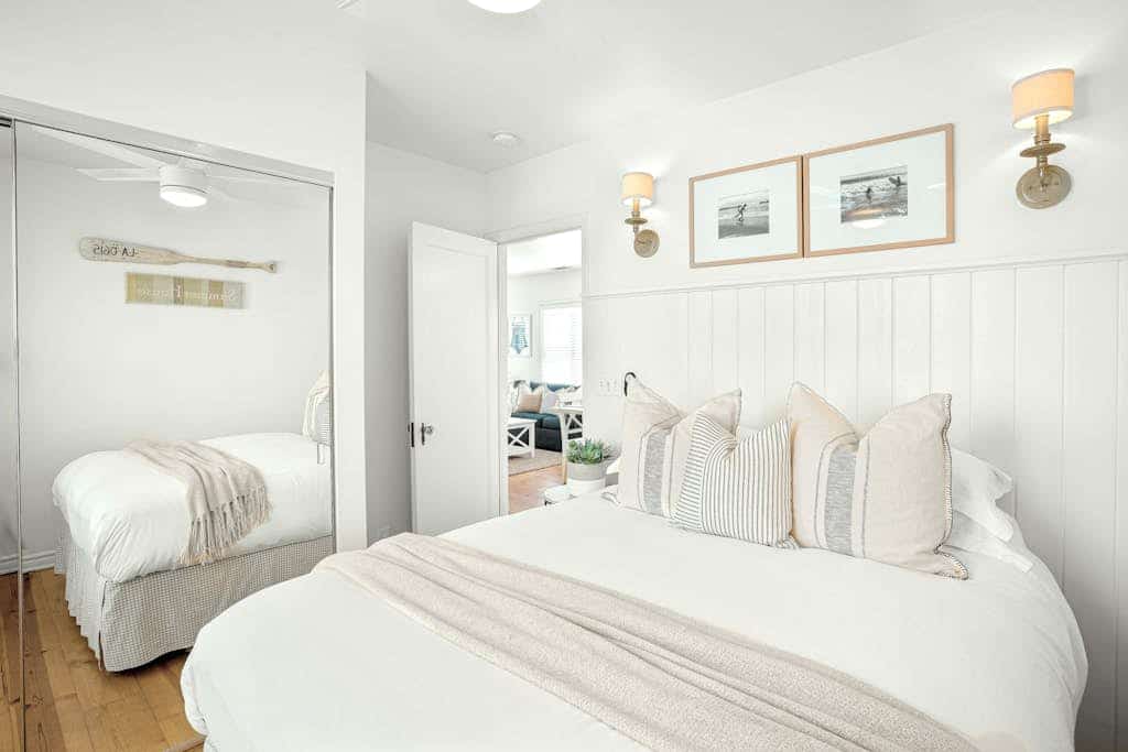 Ground-floor beach cottage with a furnished patio, AC, parking, & washer/dryer