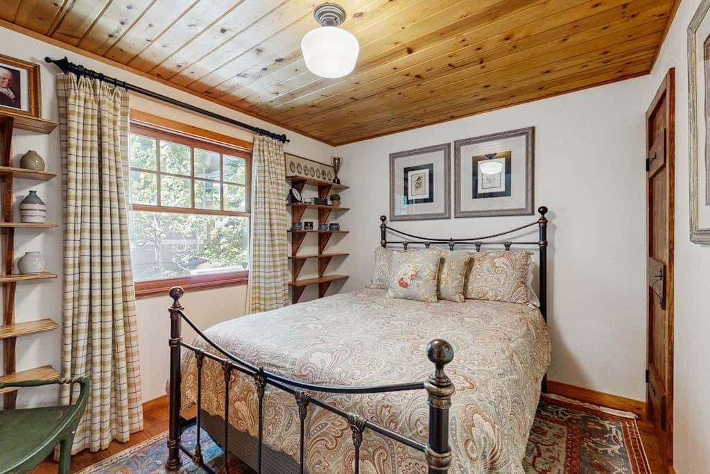 Treetop Cottage