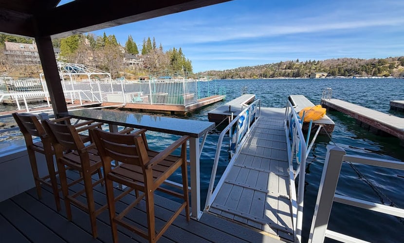 4 BD W/ Lake Access, Grill, Fire Pit, A/C, Optional Dock