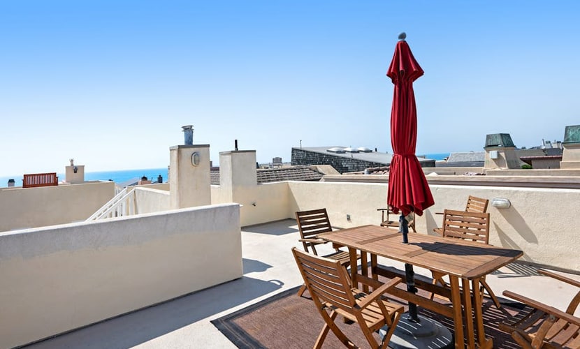 Oceanview home with rooftop deck and game room - dog-friendly
