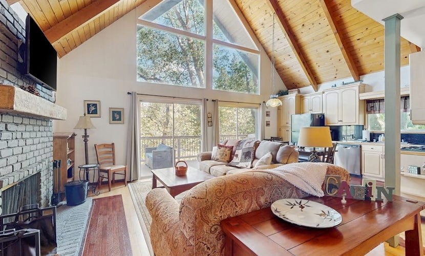Dog-friendly cabin with wood-burning fireplace, deck, gas grill, WiFi