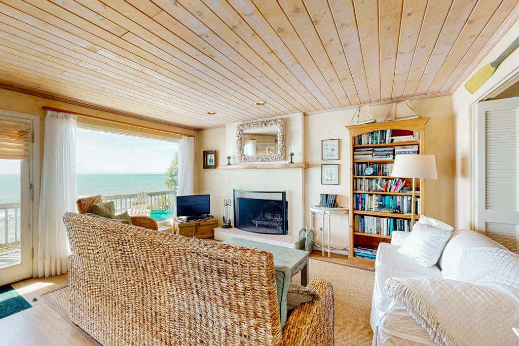 Oceanfront Delight