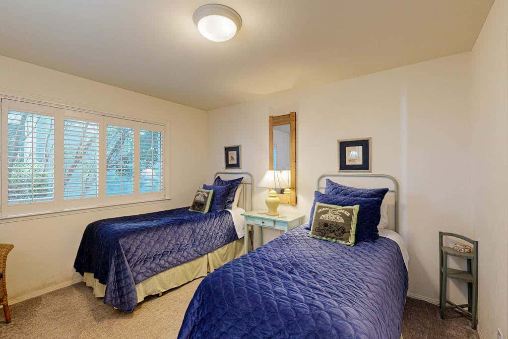 Oceanfront Delight