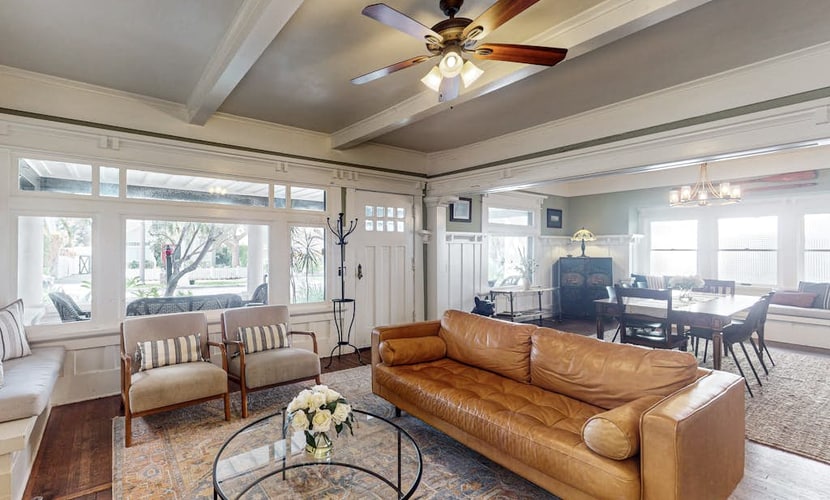 Old Yacht Club Inn All-Suite Getaway - 1 Block to East Beach, Walk Everywhere