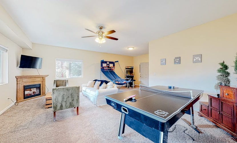 Luxury & spacious with mountain views, A/C, a game room, & fireplaces