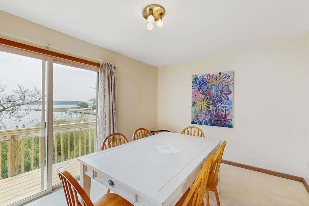 Baystrand II in Dewey Beach walk to beach