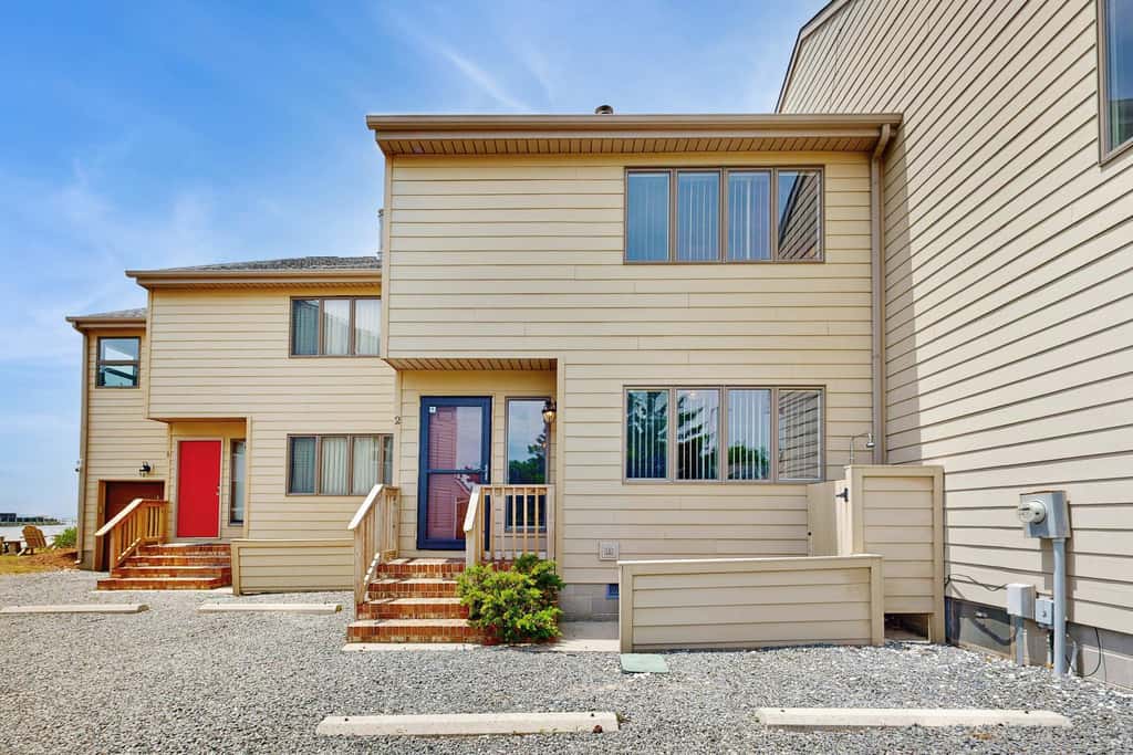 Baystrand II in Dewey Beach walk to beach