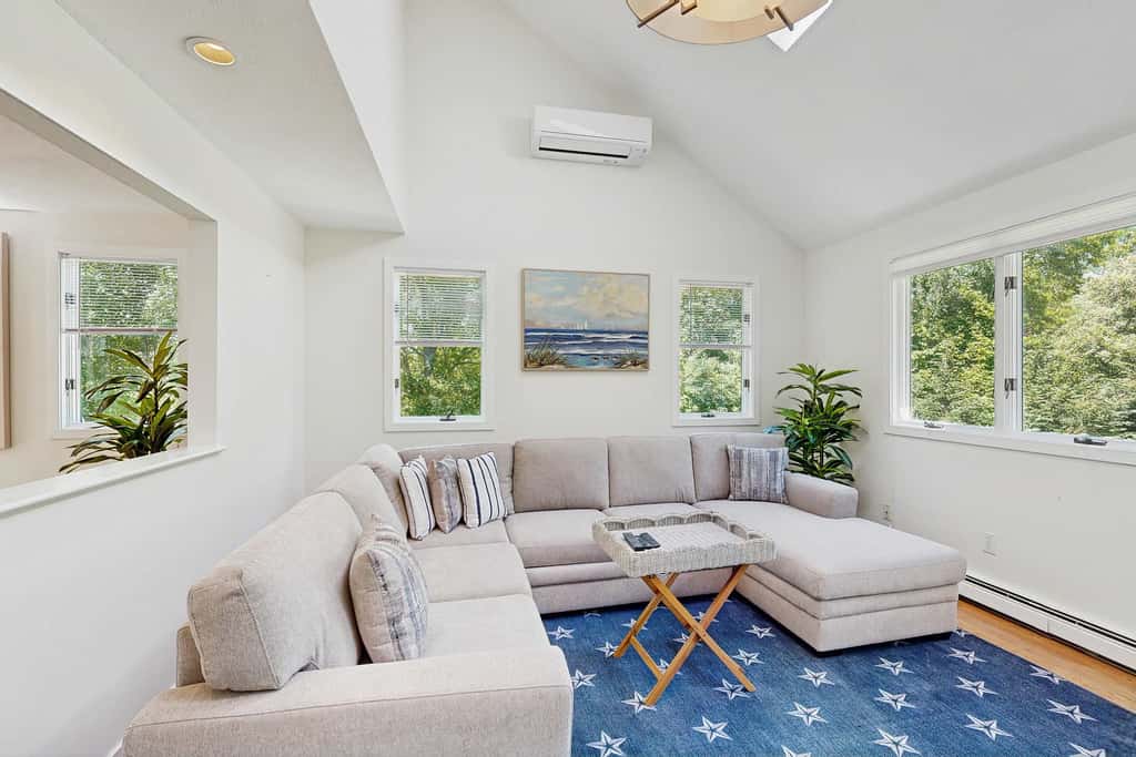 Bright Falmouth Home With Open Layout, AC & Deck