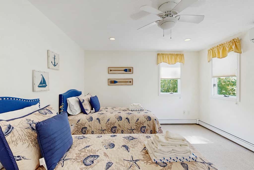 Bright Falmouth Home With Open Layout, AC & Deck