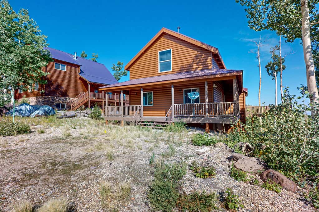 Views, Deck & Games Galore: Brian Head Home