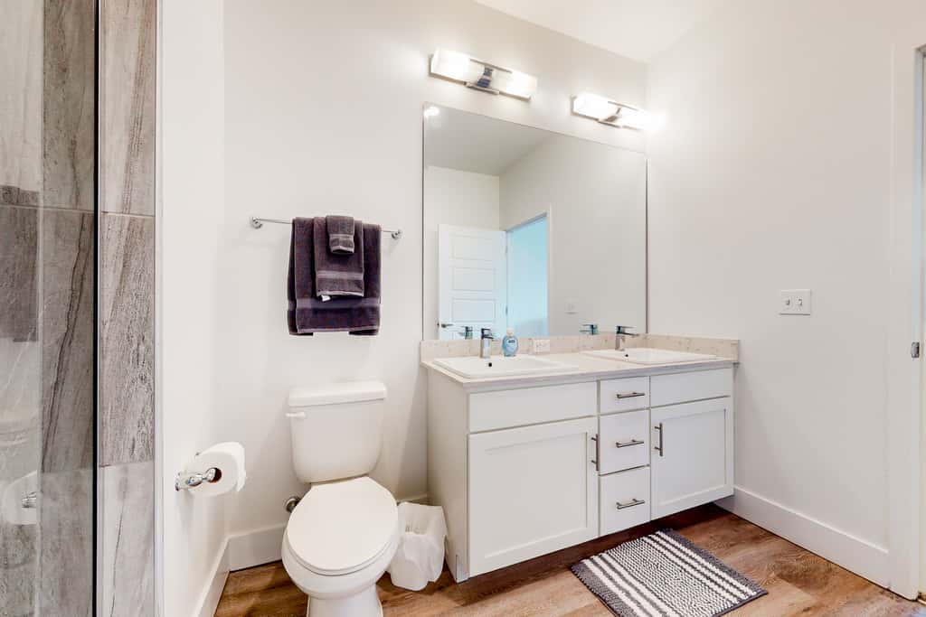 2 Mi to UF Campus! Dog-Friendly Condo w/ Pool