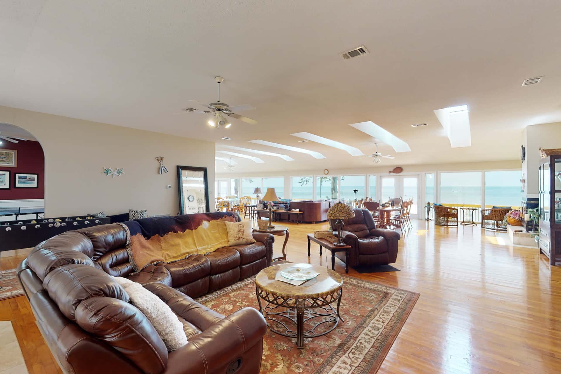 Waterfront Family Retreat on Choctawhatchee Bay!