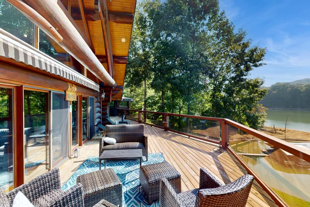 Hot Tub + Dock! Waterfront Norris Lake Log Home