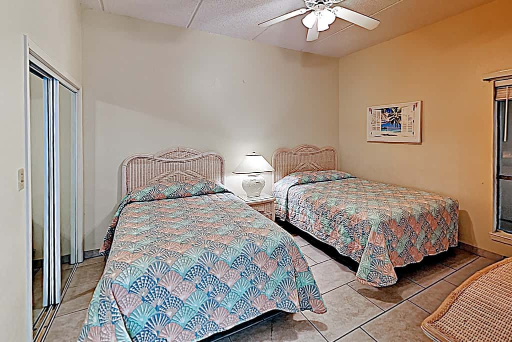 Resort 2BR w/ Patio, Perks: Suntide III - Unit 104