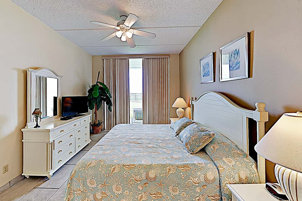 Resort 2BR w/ Patio, Perks: Suntide III - Unit 104
