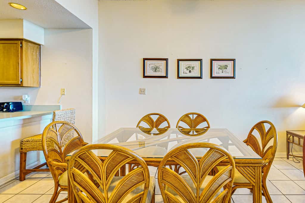 Resort 2BR w/ Patio, Perks: Suntide III - Unit 104