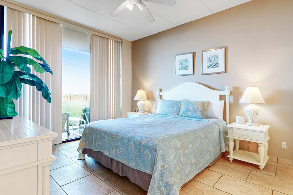Resort 2BR w/ Patio, Perks: Suntide III - Unit 104
