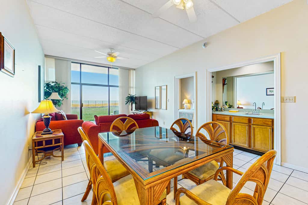 Resort 2BR w/ Patio, Perks: Suntide III - Unit 104
