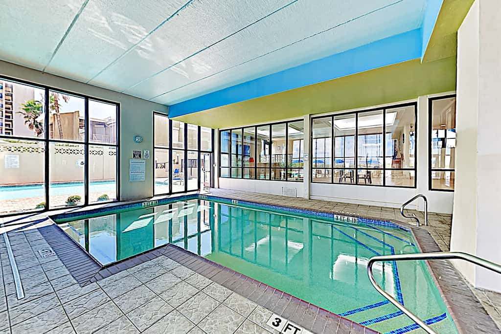 Resort 2BR w/ Patio, Perks: Suntide III - Unit 104