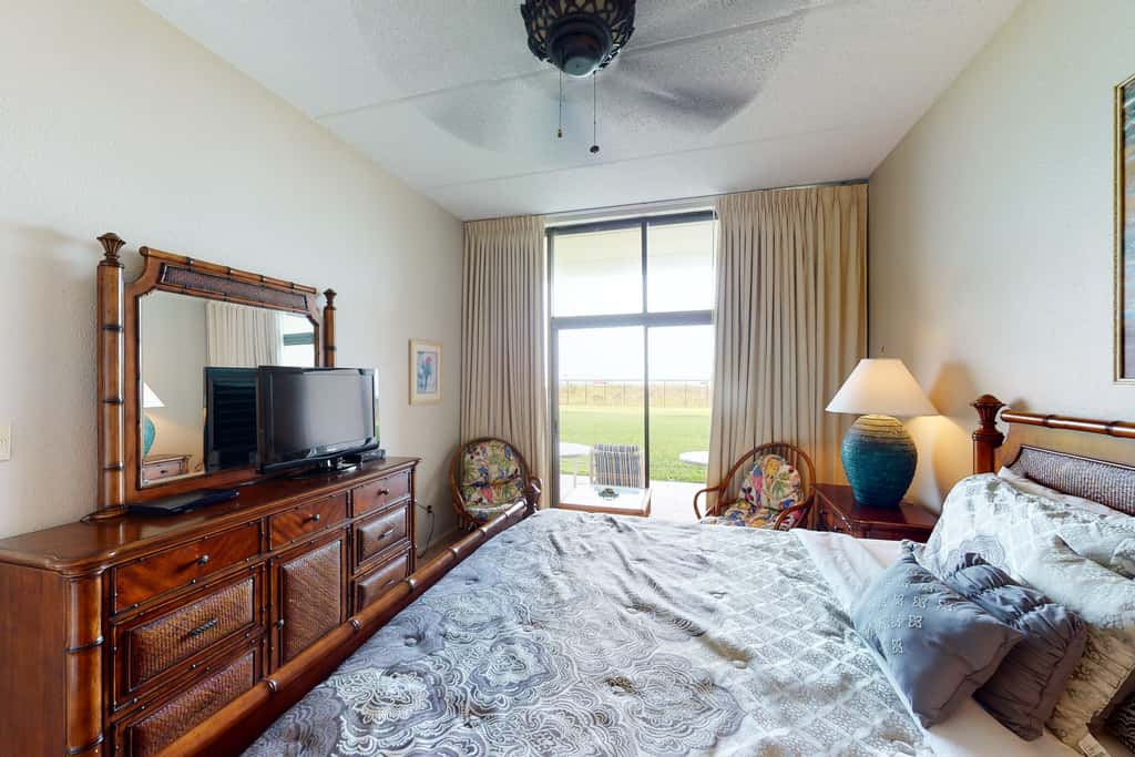 2BR w/ Patio, Luxury Perks: Suntide III - Unit 102