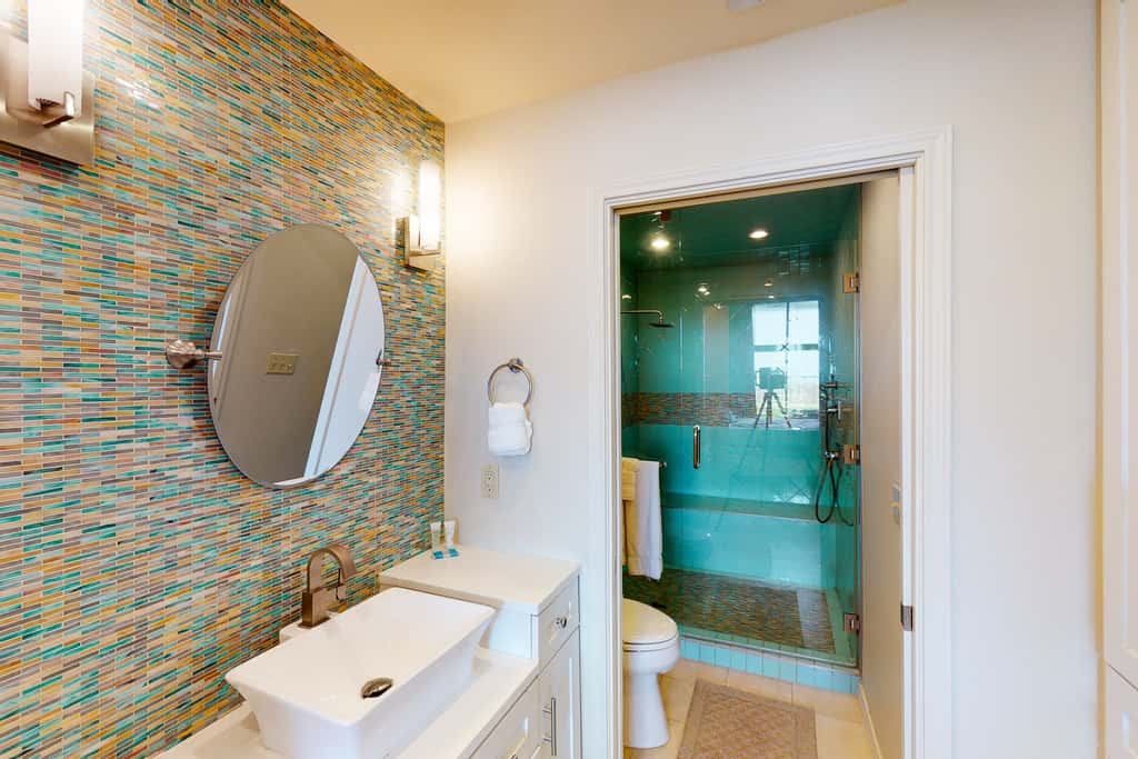 2BR w/ Patio, Luxury Perks: Suntide III - Unit 102
