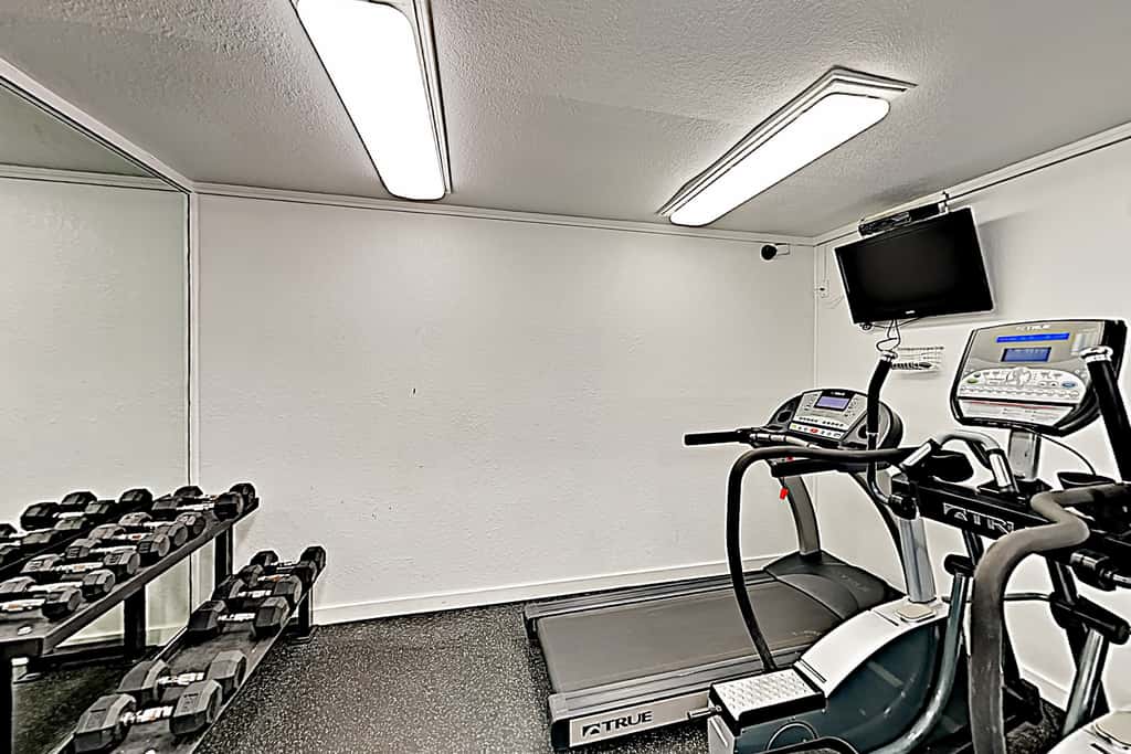 2BR w/ Patio, Luxury Perks: Suntide III - Unit 102
