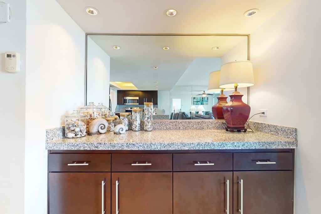 All-Suite Coastal Retreat: Suntide III - Unit 405