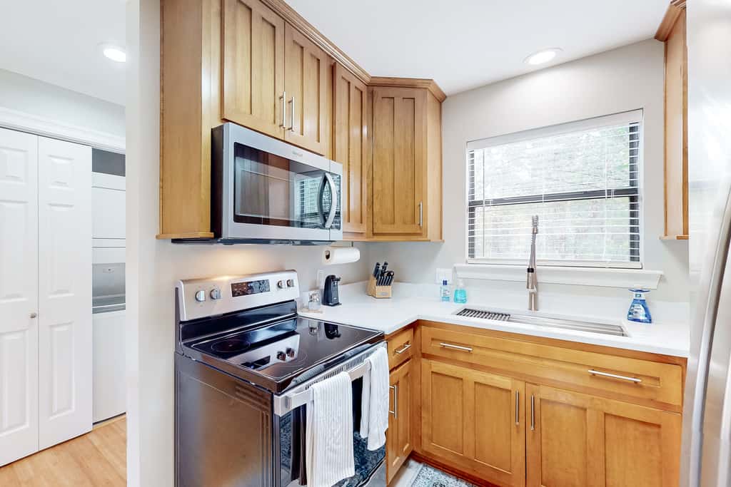 Lanai Village Condo w/ Pool & Tennis! Dog Friendly